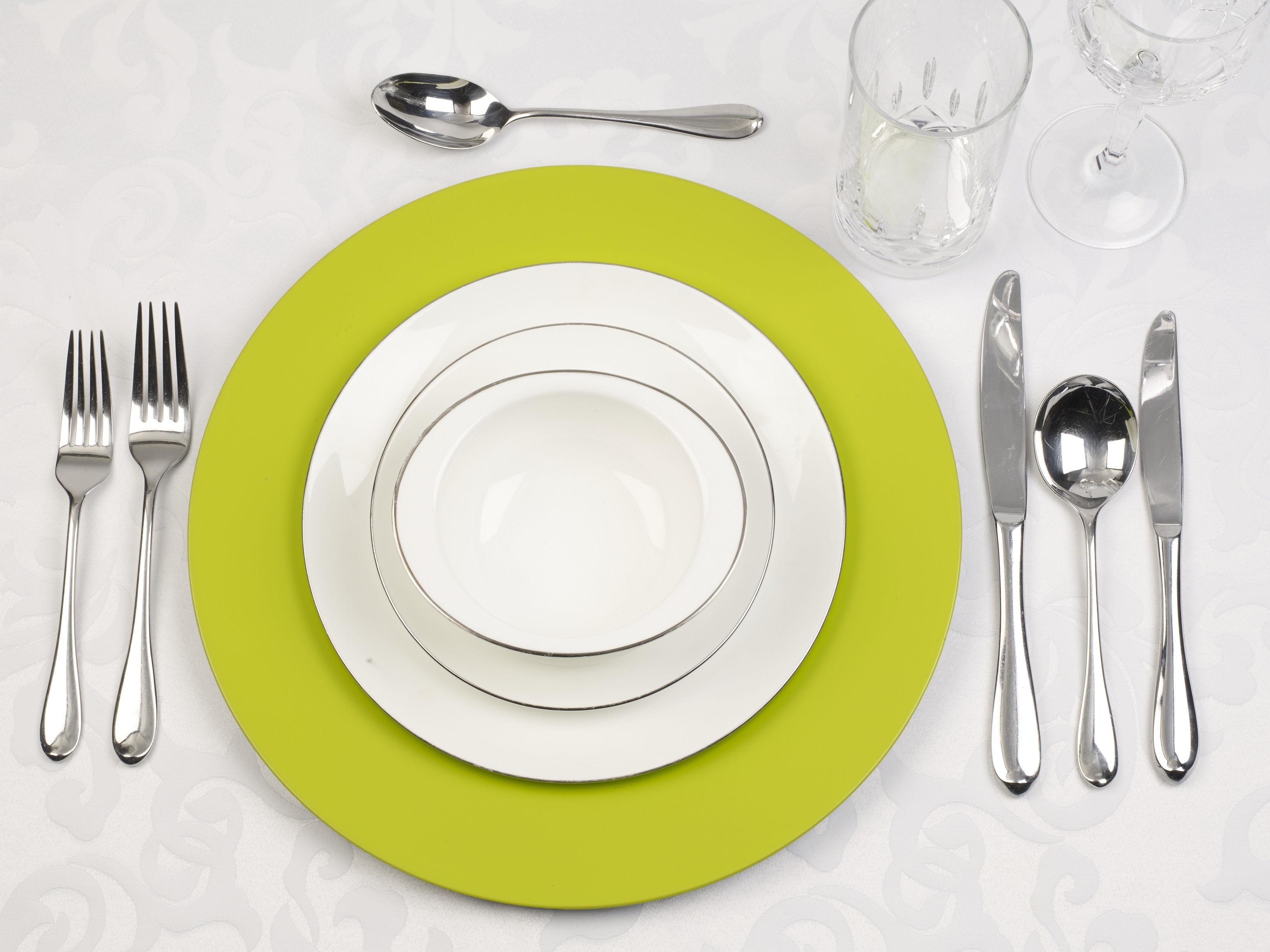 Spizy Decorative Charger Under Plates Dinner Dining Setting Xmas Lacquer Effect