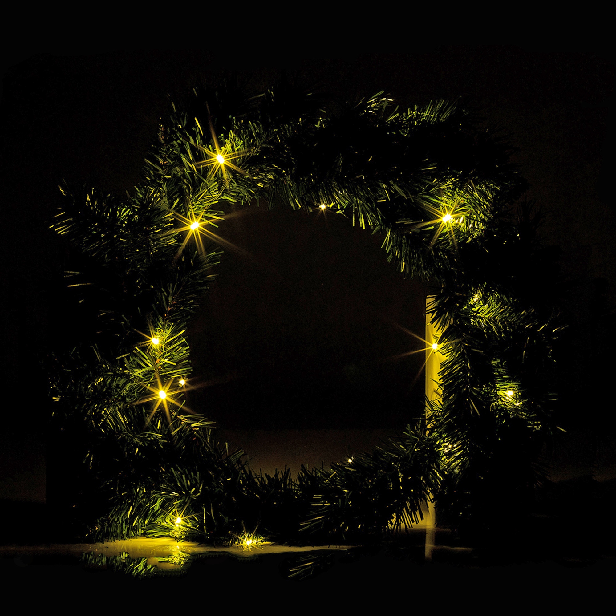 3 Pcs Christmas Decoration Set 2 Christmas Trees 1 Wreath with LED