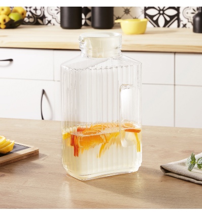 Single Large 2L Refrigerator Jug With Lid [465387]