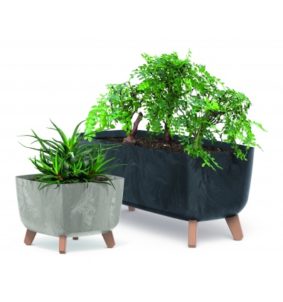 GRACIA CASE Flower Pot With Round Corners And Legs